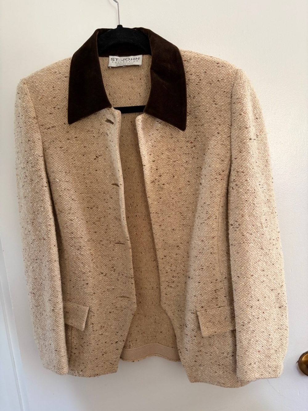 St John Collection blazer size 8 no buttons